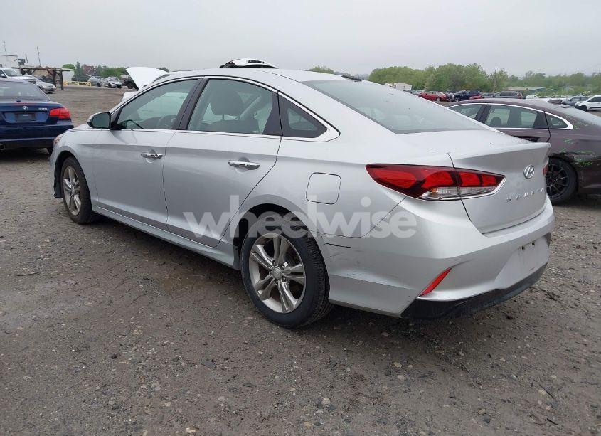 Photo 3 of 2018 Hyundai Sonata LIMITED (VIN 5NPE34AF1JH606189)