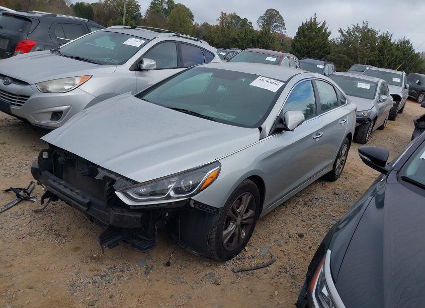 Photo 2 of 2018 Hyundai Sonata SEL (VIN 5NPE34AF1JH635191)