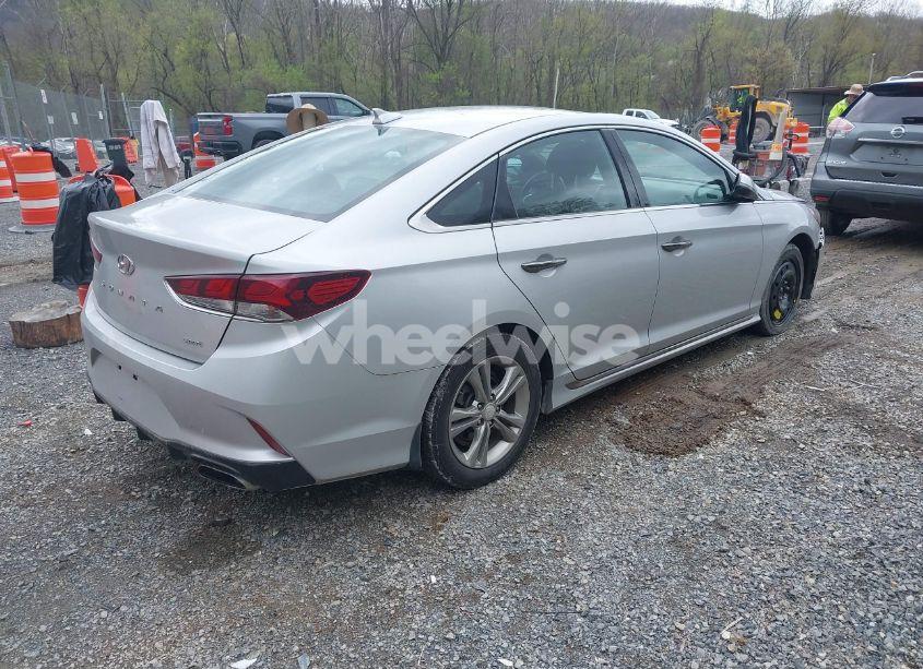 Photo 4 of 2018 Hyundai Sonata SPORT+ (VIN 5NPE34AF1JH701223)