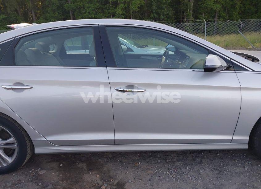 Photo 13 of 2018 Hyundai Sonata LIMITED (VIN 5NPE34AF1JH704672)