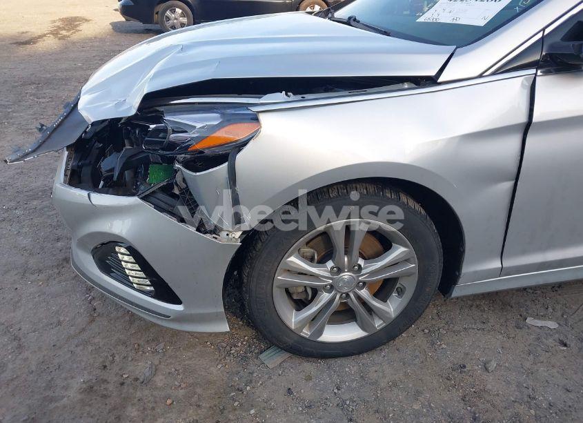 Photo 17 of 2018 Hyundai Sonata LIMITED (VIN 5NPE34AF1JH704672)
