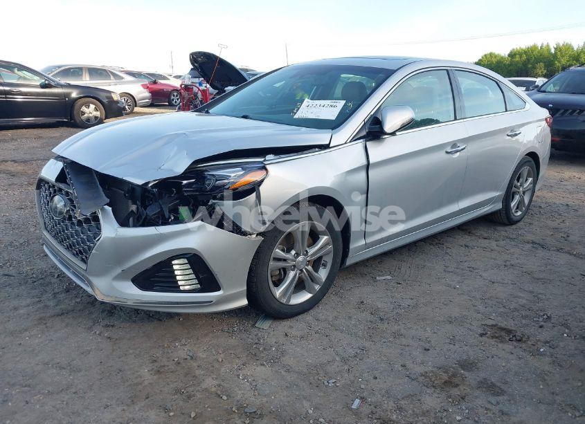 Photo 2 of 2018 Hyundai Sonata LIMITED (VIN 5NPE34AF1JH704672)