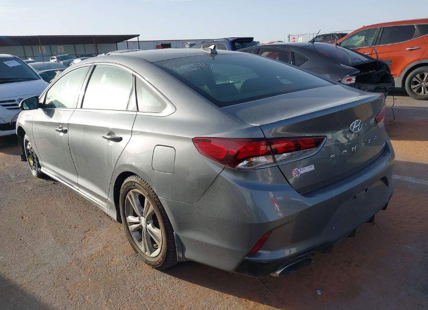 Photo 3 of 2018 Hyundai Sonata SPORT+ (VIN 5NPE34AF1JH706275)