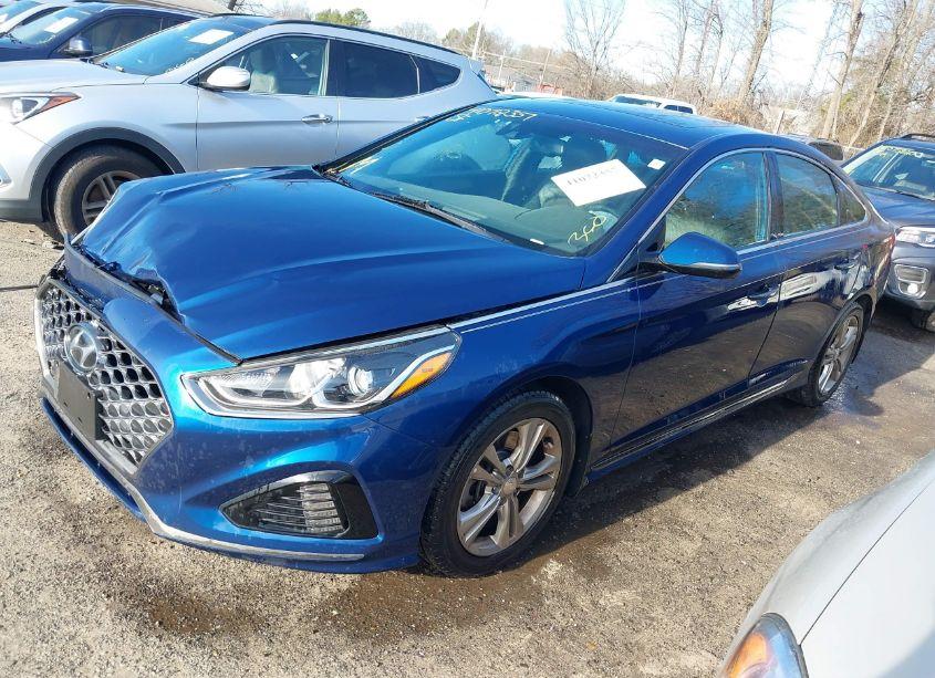 Photo 2 of 2019 Hyundai Sonata SPORT (VIN 5NPE34AF1KH764386)