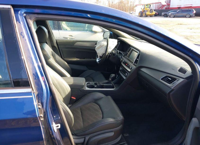Photo 5 of 2019 Hyundai Sonata SPORT (VIN 5NPE34AF1KH764386)