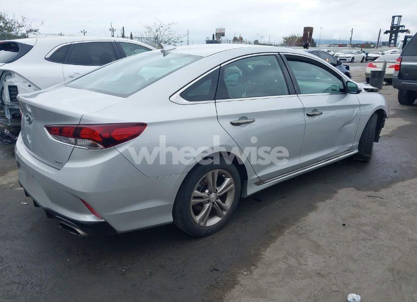 Photo 4 of 2019 Hyundai Sonata SPORT (VIN 5NPE34AF1KH805776)