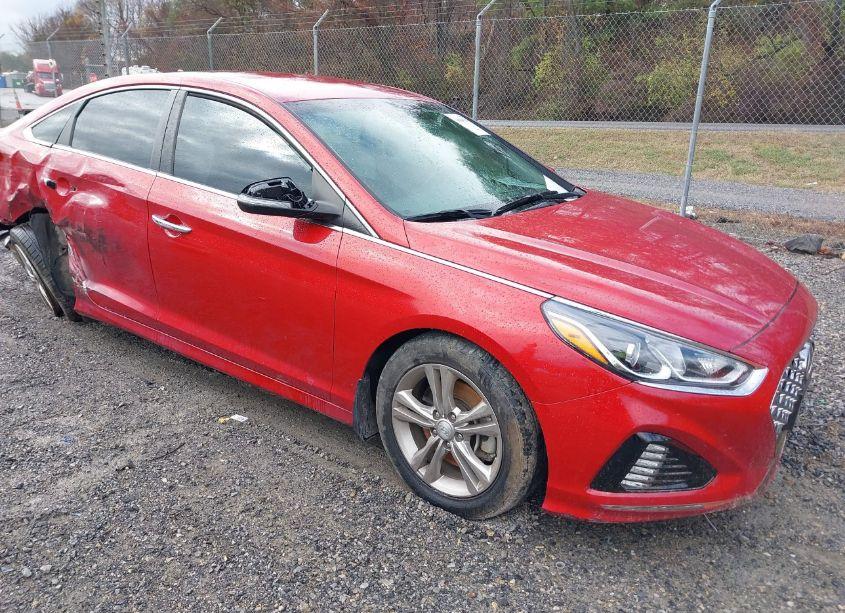 2019 Hyundai Sonata SEL (VIN 5NPE34AF1KH807821) main photo