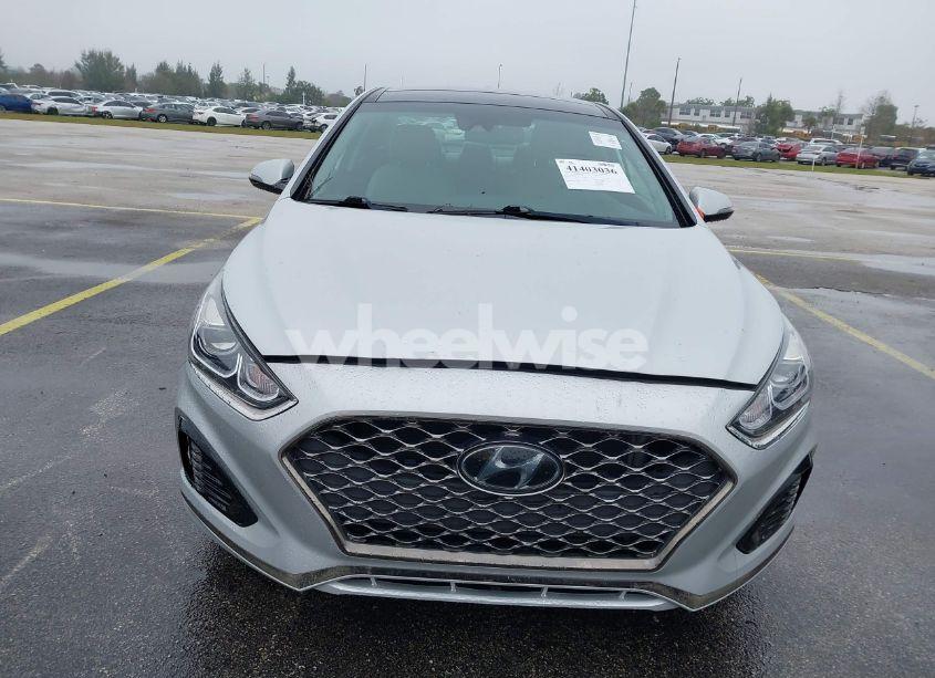 Photo 12 of 2019 Hyundai Sonata LIMITED (VIN 5NPE34AF1KH808483)