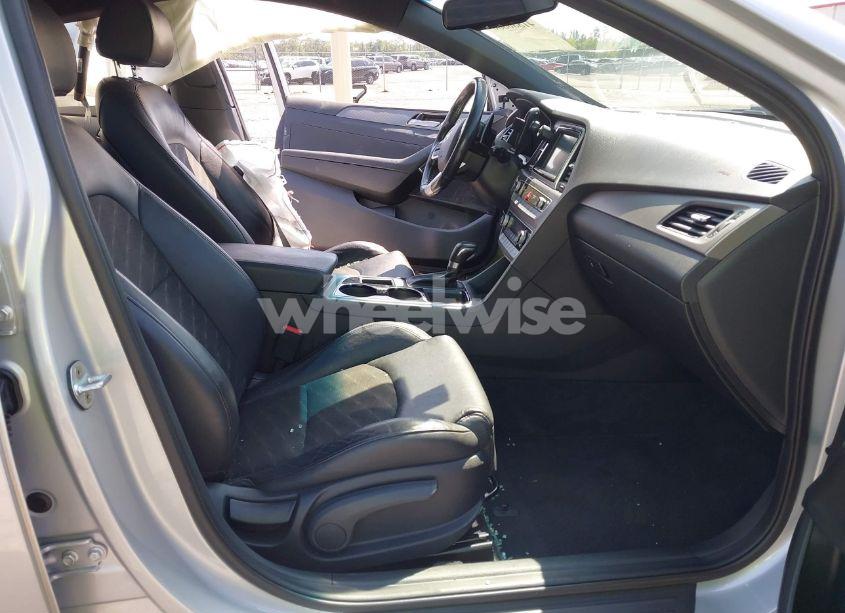 Photo 5 of 2019 Hyundai Sonata SPORT (VIN 5NPE34AF1KH816034)