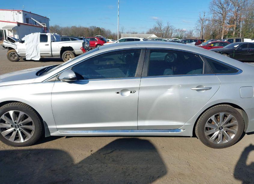 Photo 13 of 2015 Hyundai Sonata SPORT (VIN 5NPE34AF2FH061191)