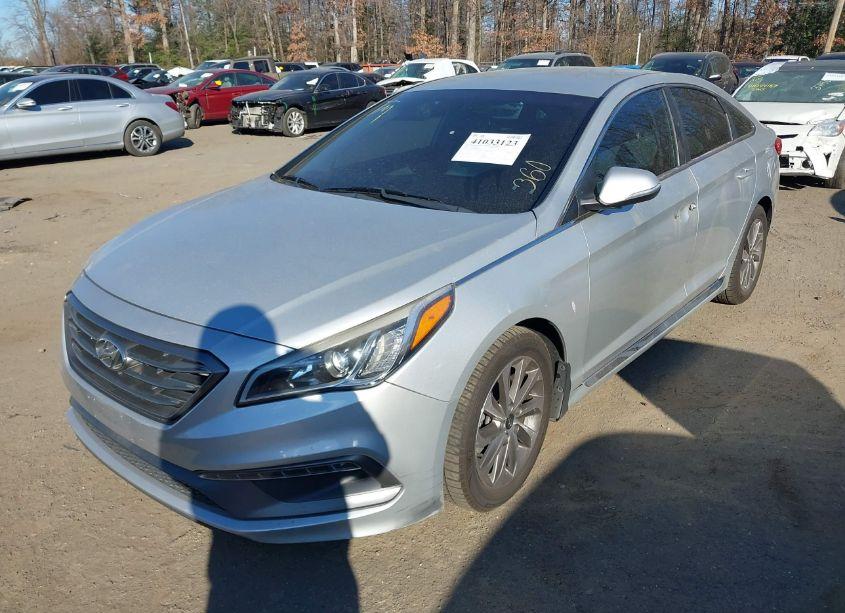 Photo 2 of 2015 Hyundai Sonata SPORT (VIN 5NPE34AF2FH061191)