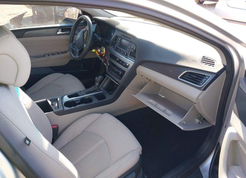 Photo 5 of 2015 Hyundai Sonata SPORT (VIN 5NPE34AF2FH061191)