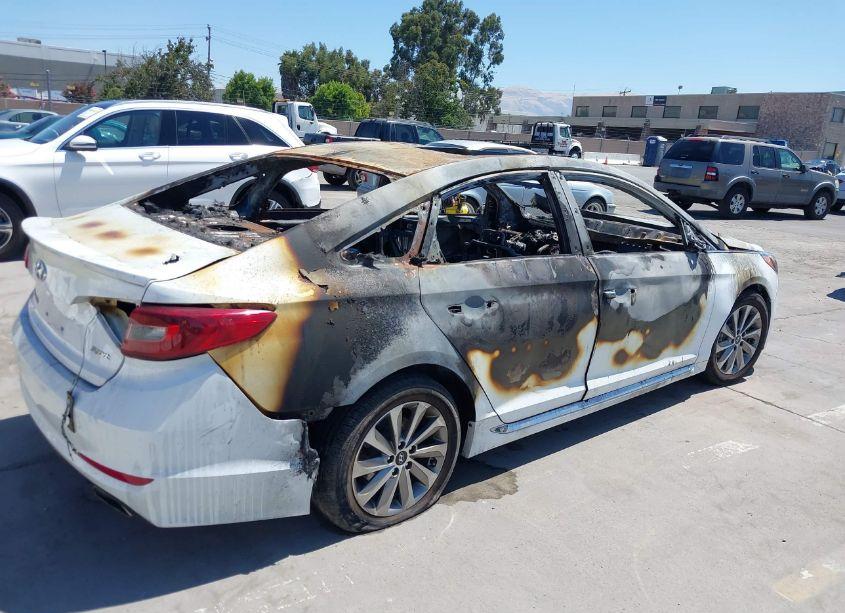 Photo 4 of 2015 Hyundai Sonata SPORT (VIN 5NPE34AF2FH081389)