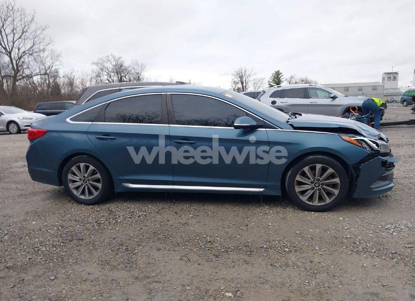Photo 13 of 2015 Hyundai Sonata SPORT (VIN 5NPE34AF2FH092022)