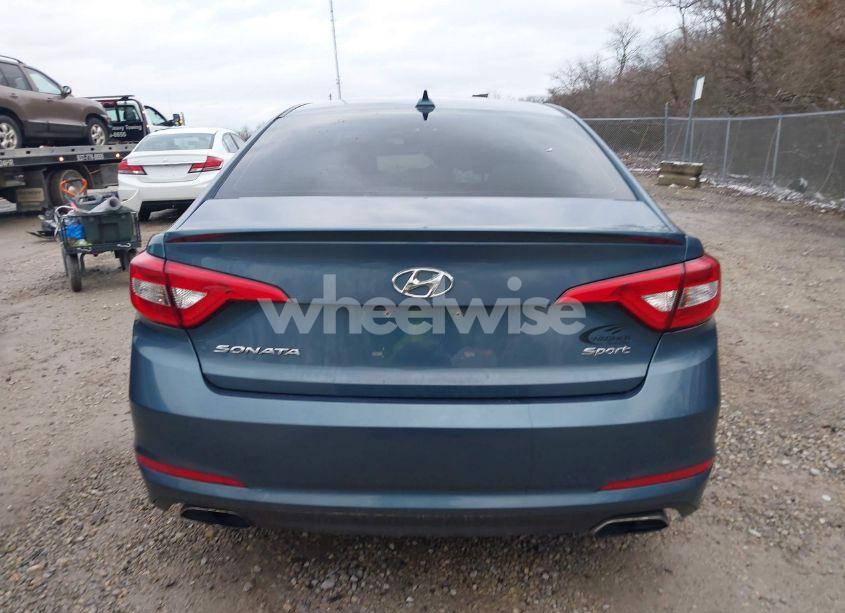 Photo 16 of 2015 Hyundai Sonata SPORT (VIN 5NPE34AF2FH092022)