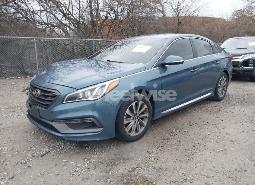 Photo 2 of 2015 Hyundai Sonata SPORT (VIN 5NPE34AF2FH092022)