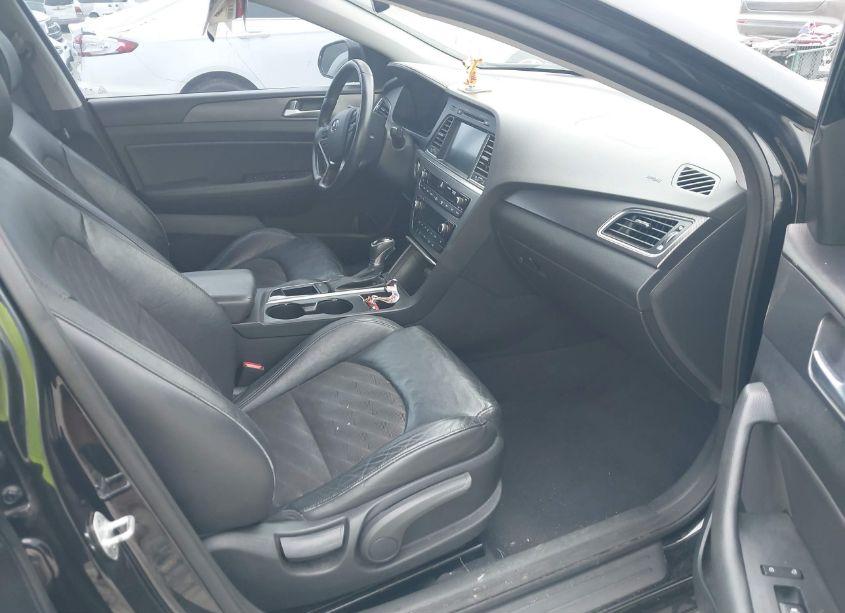Photo 5 of 2015 Hyundai Sonata SPORT (VIN 5NPE34AF2FH097799)