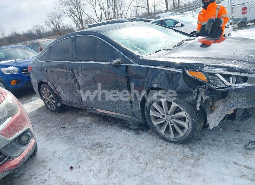 Photo 13 of 2015 Hyundai Sonata SPORT (VIN 5NPE34AF2FH113175)