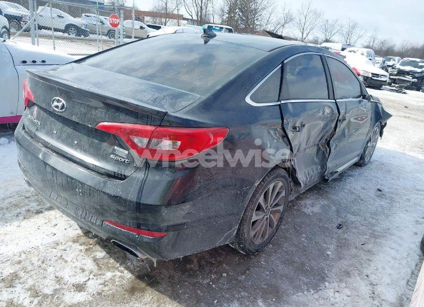 Photo 4 of 2015 Hyundai Sonata SPORT (VIN 5NPE34AF2FH113175)
