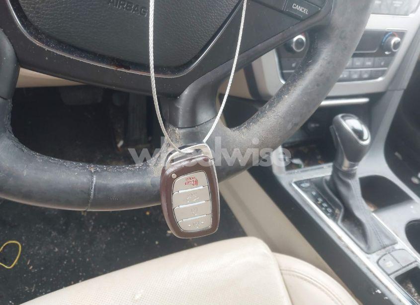 Photo 11 of 2015 Hyundai Sonata LIMITED (VIN 5NPE34AF2FH162716)