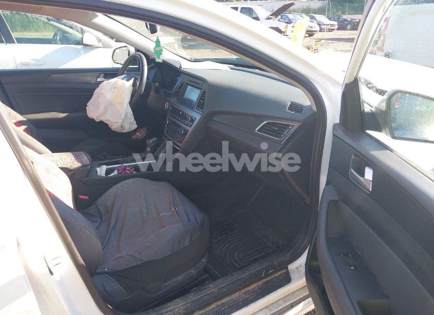 Photo 5 of 2016 Hyundai Sonata SPORT (VIN 5NPE34AF2GH304791)