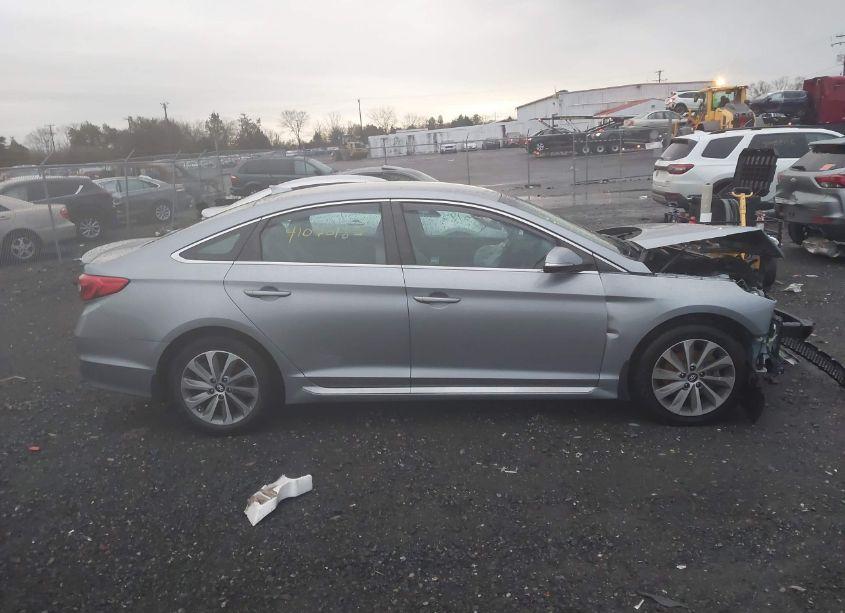 Photo 13 of 2016 Hyundai Sonata SPORT (VIN 5NPE34AF2GH315712)