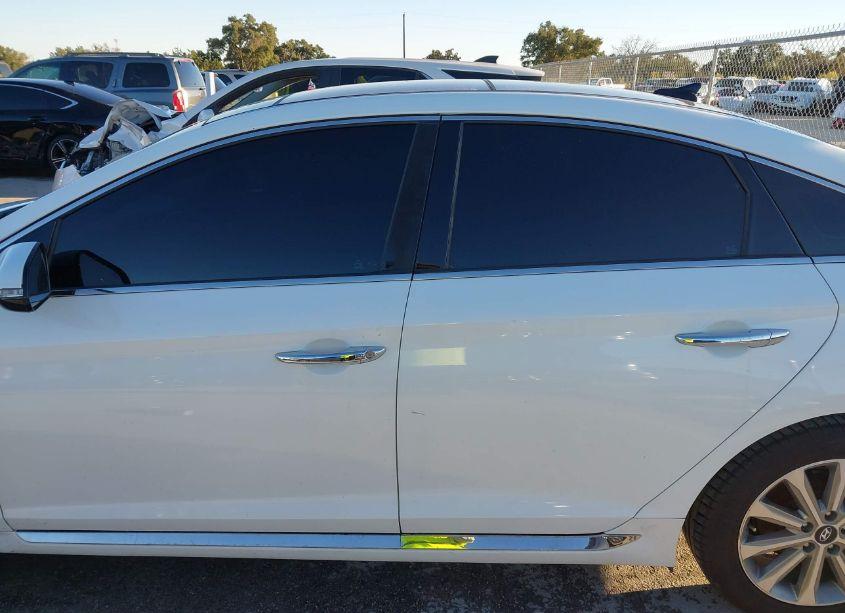 Photo 15 of 2016 Hyundai Sonata LIMITED (VIN 5NPE34AF2GH329626)