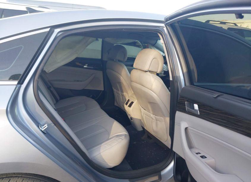 Photo 8 of 2016 Hyundai Sonata LIMITED (VIN 5NPE34AF2GH352419)
