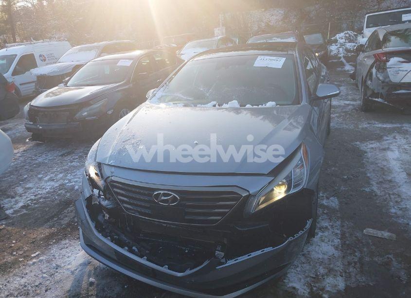 Photo 12 of 2016 Hyundai Sonata LIMITED (VIN 5NPE34AF2GH425482)