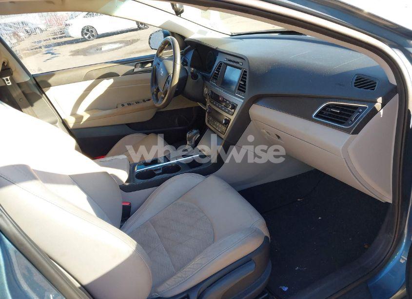 Photo 5 of 2016 Hyundai Sonata SPORT (VIN 5NPE34AF2GH427569)