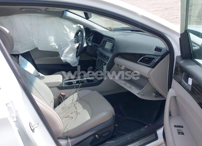 Photo 5 of 2016 Hyundai Sonata LIMITED (VIN 5NPE34AF2GH432108)