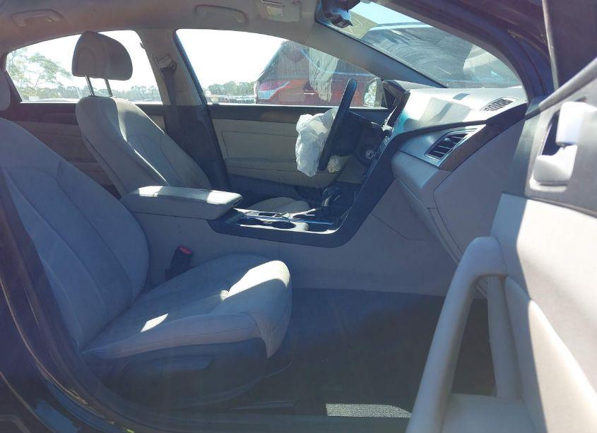 Photo 5 of 2017 Hyundai Sonata SPORT (VIN 5NPE34AF2HH556350)