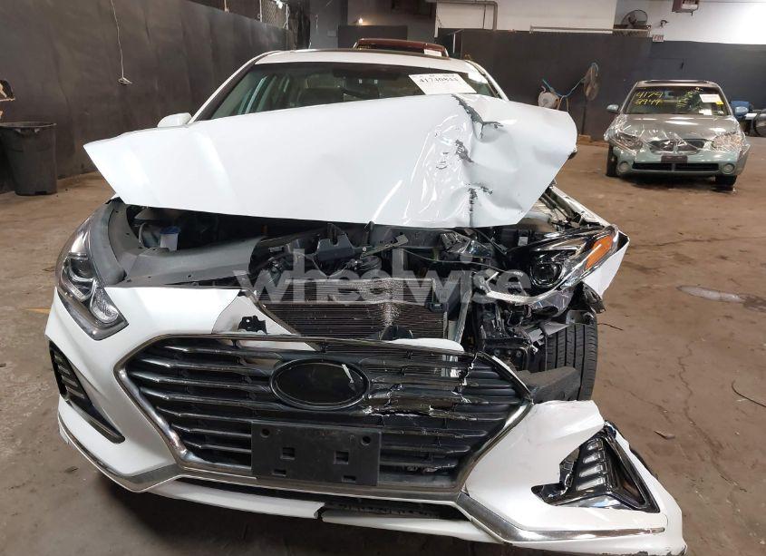 Photo 6 of 2018 Hyundai Sonata LIMITED (VIN 5NPE34AF2JH604872)