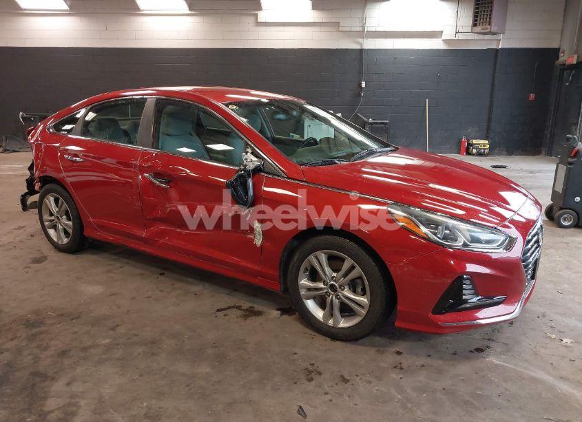 2018 Hyundai Sonata SEL (VIN 5NPE34AF2JH613846) main photo