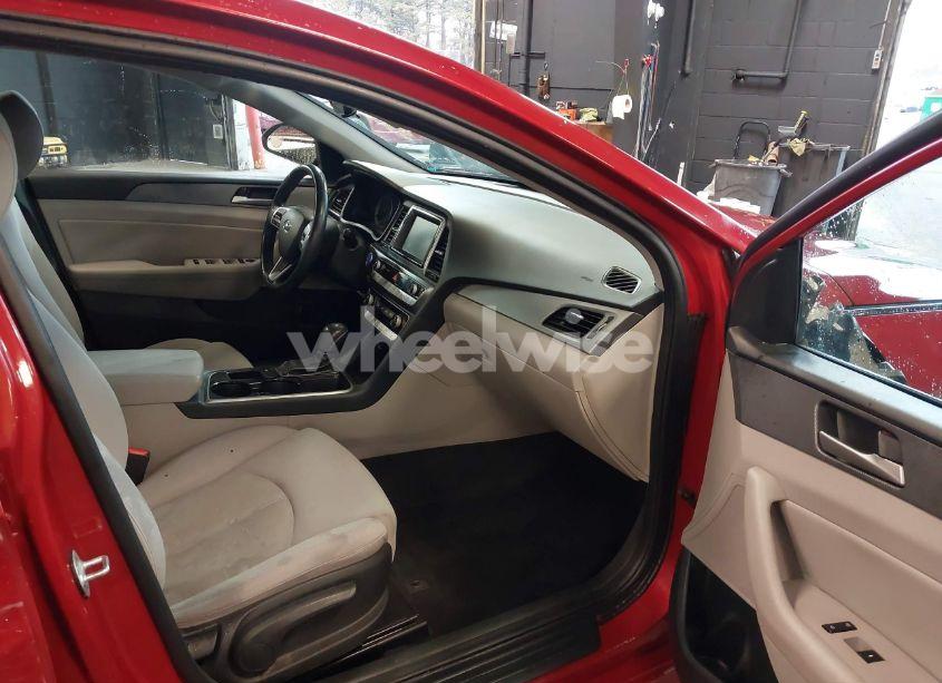 Photo 5 of 2018 Hyundai Sonata SEL (VIN 5NPE34AF2JH613846)