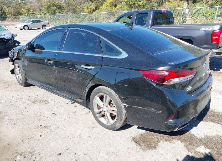 Photo 3 of 2018 Hyundai Sonata SPORT (VIN 5NPE34AF2JH680091)