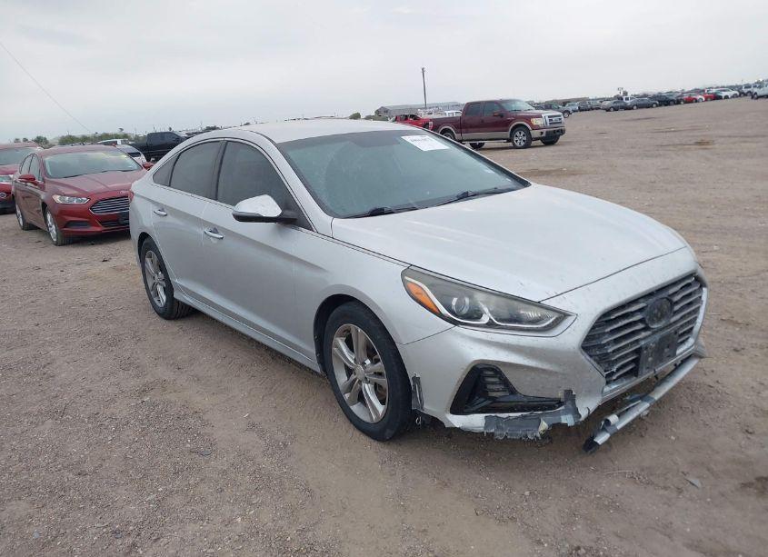 2018 Hyundai Sonata SEL (VIN 5NPE34AF2JH685078) main photo