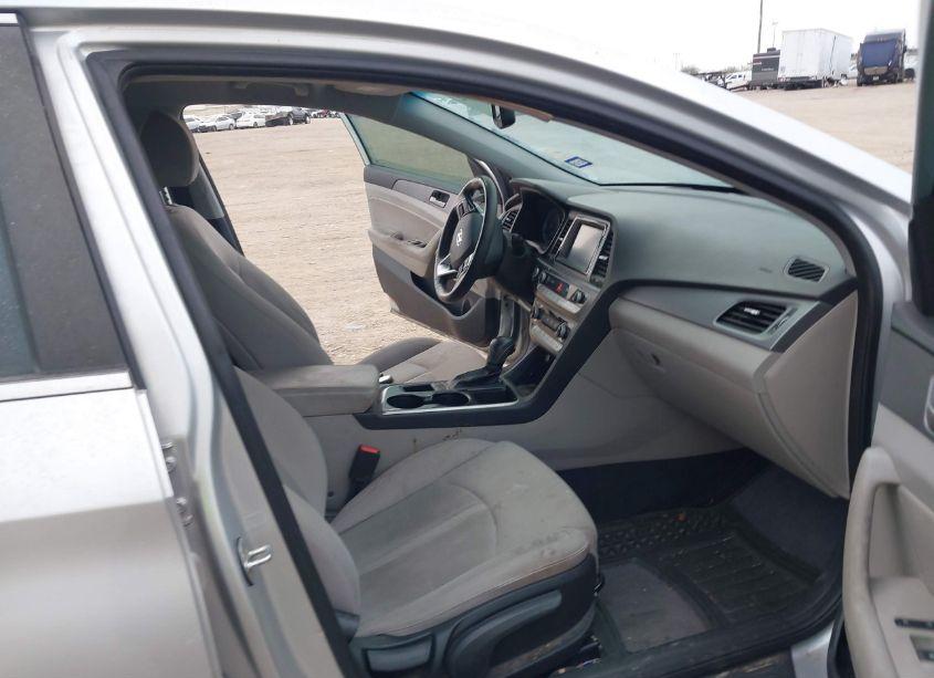 Photo 5 of 2018 Hyundai Sonata SEL (VIN 5NPE34AF2JH685078)