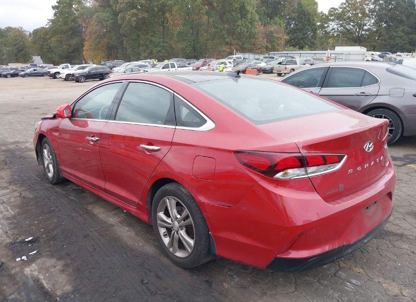Photo 3 of 2019 Hyundai Sonata LIMITED (VIN 5NPE34AF2KH736838)