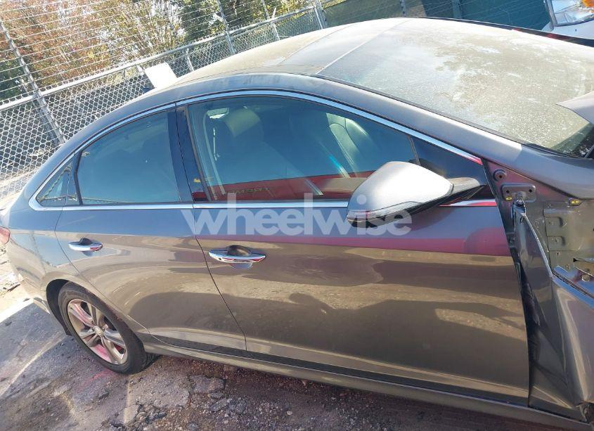 Photo 14 of 2019 Hyundai Sonata LIMITED (VIN 5NPE34AF2KH760959)