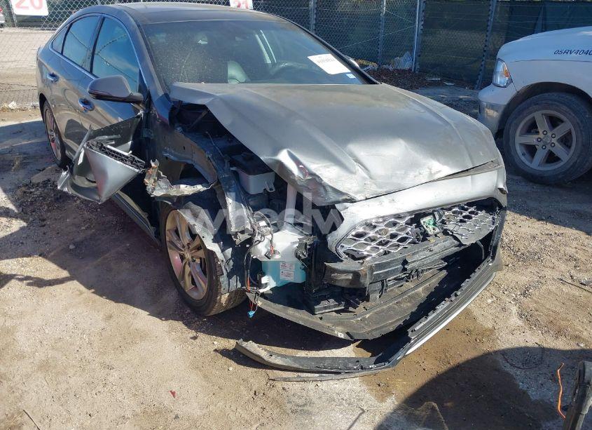 Photo 6 of 2019 Hyundai Sonata LIMITED (VIN 5NPE34AF2KH760959)