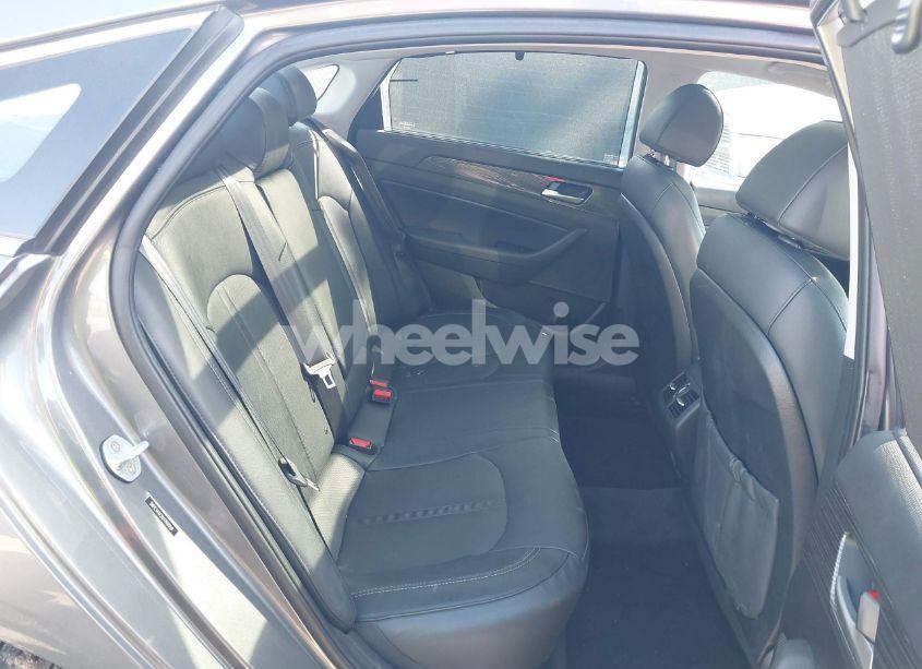 Photo 8 of 2019 Hyundai Sonata LIMITED (VIN 5NPE34AF2KH760959)