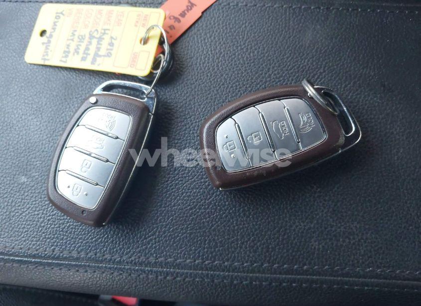 Photo 11 of 2019 Hyundai Sonata SPORT (VIN 5NPE34AF2KH772139)