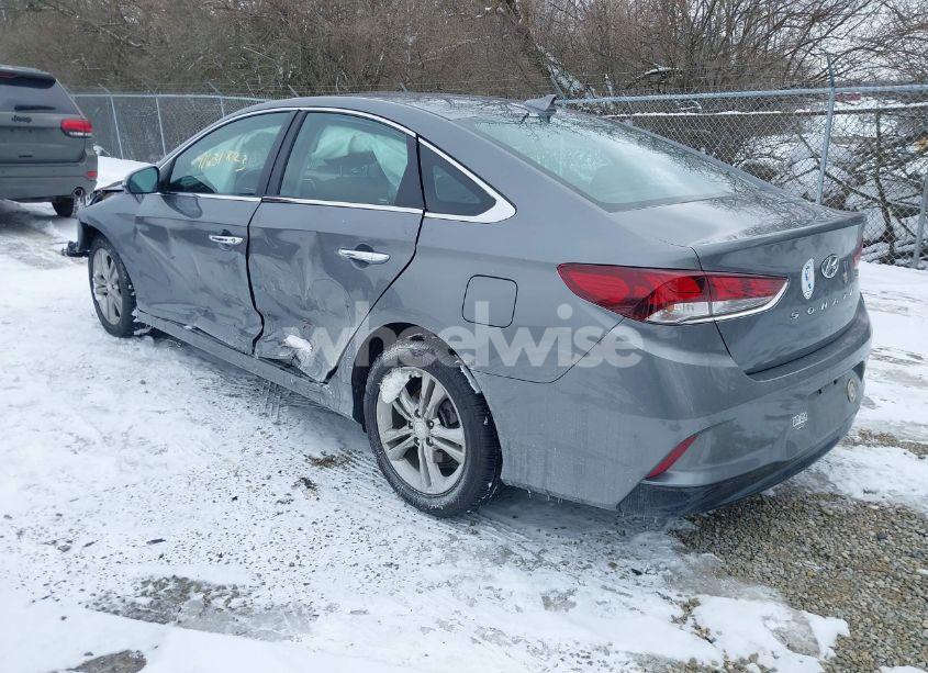 Photo 3 of 2019 Hyundai Sonata SEL (VIN 5NPE34AF2KH816737)