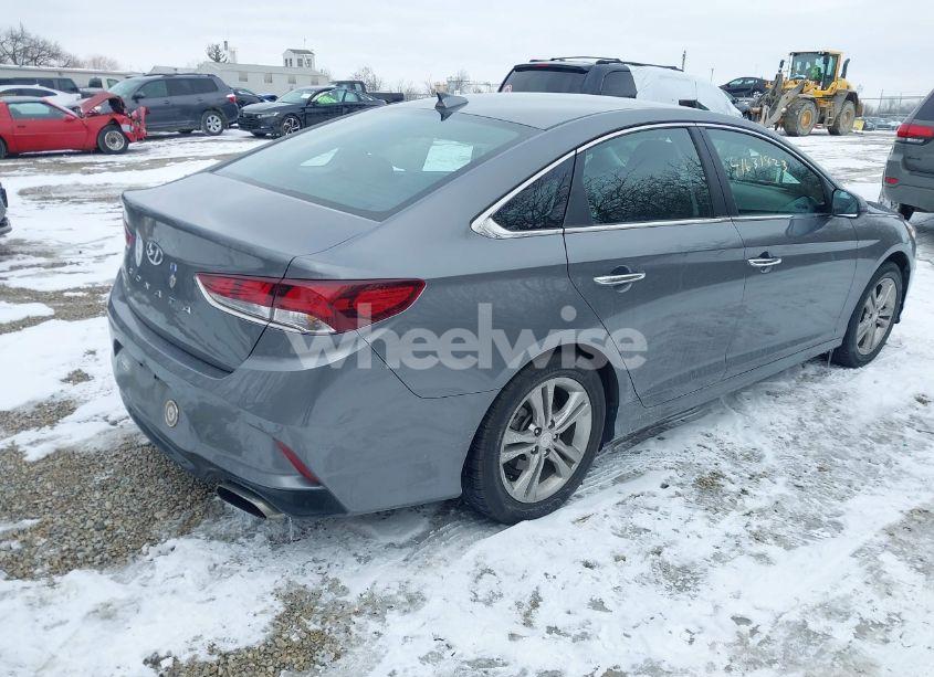 Photo 4 of 2019 Hyundai Sonata SEL (VIN 5NPE34AF2KH816737)