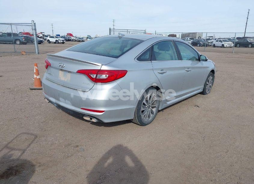 Photo 4 of 2015 Hyundai Sonata SPORT (VIN 5NPE34AF3FH029334)