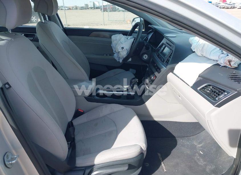Photo 5 of 2015 Hyundai Sonata SPORT (VIN 5NPE34AF3FH029334)