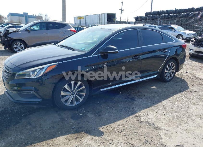 Photo 2 of 2015 Hyundai Sonata SPORT (VIN 5NPE34AF3FH032430)