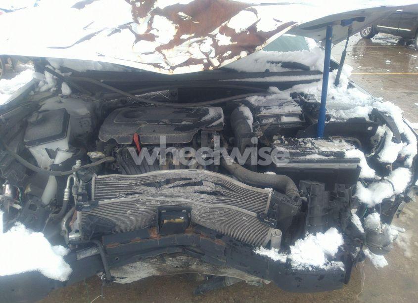 Photo 10 of 2015 Hyundai Sonata LIMITED (VIN 5NPE34AF3FH038776)