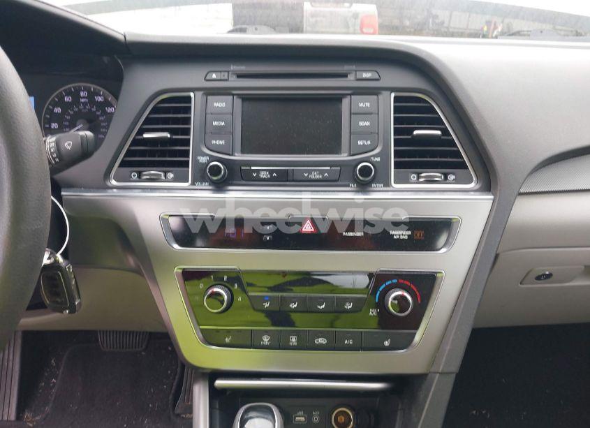 Photo 20 of 2015 Hyundai Sonata SPORT (VIN 5NPE34AF3FH043296)